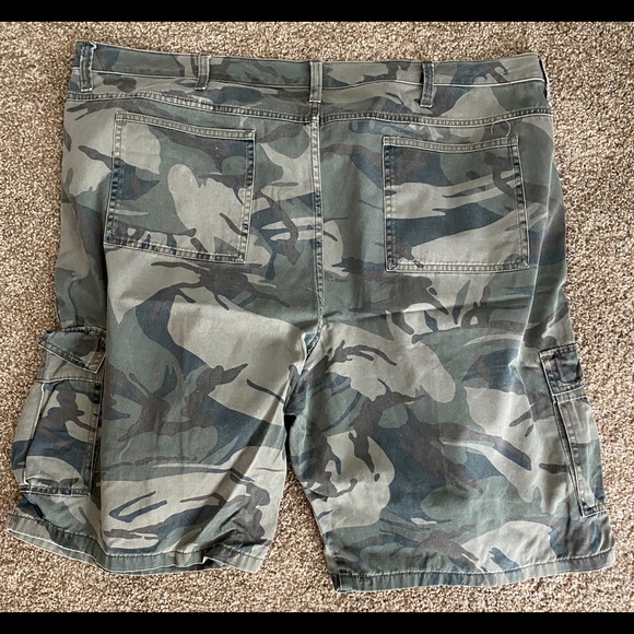 Men’s shorts - Picture 9 of 9